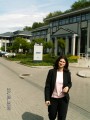 Gosia pod budynkiem HQ w Brukseli